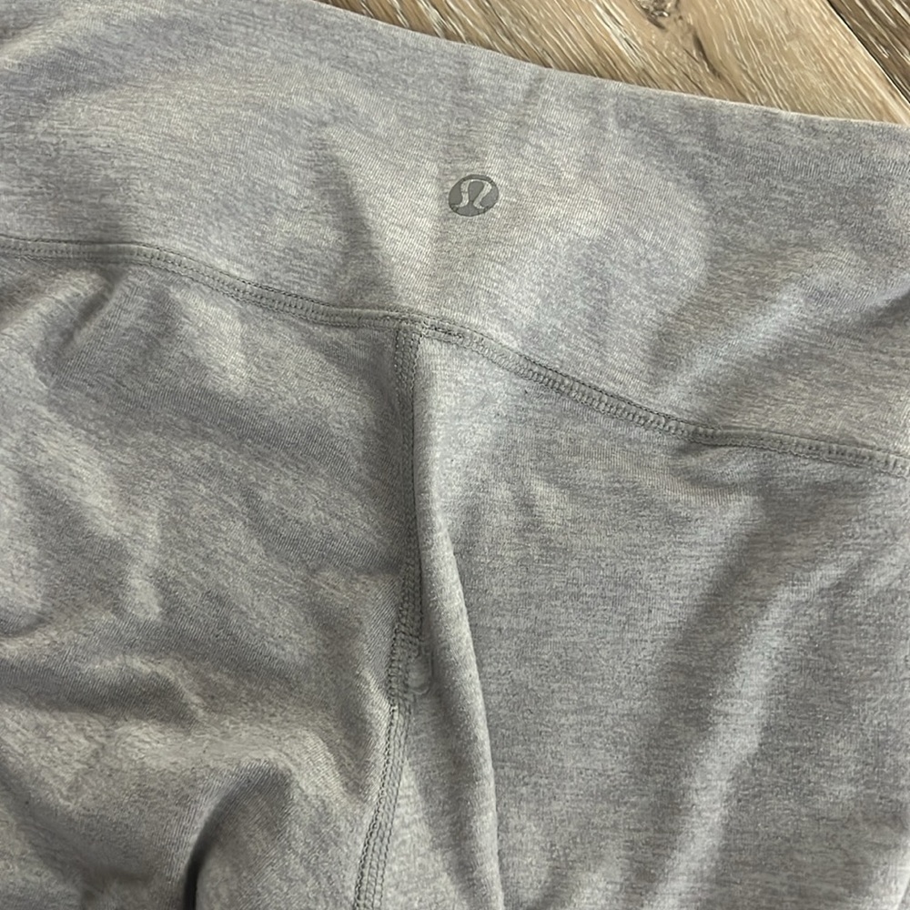 Lululemon Athletica - Picture 4 of 8
